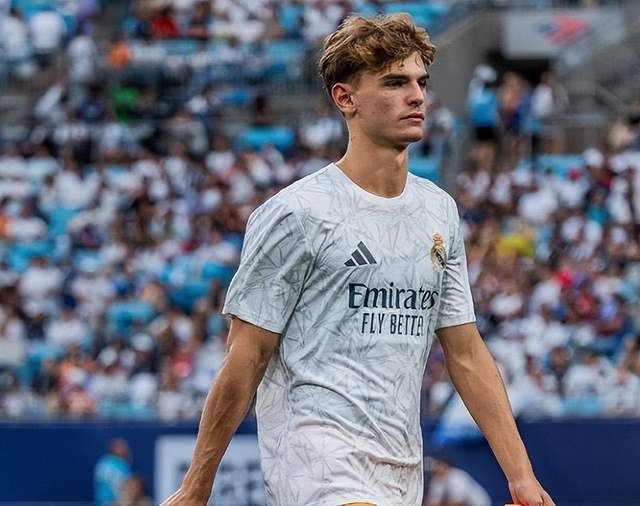 逼迫玩家在 逼迫玩家在